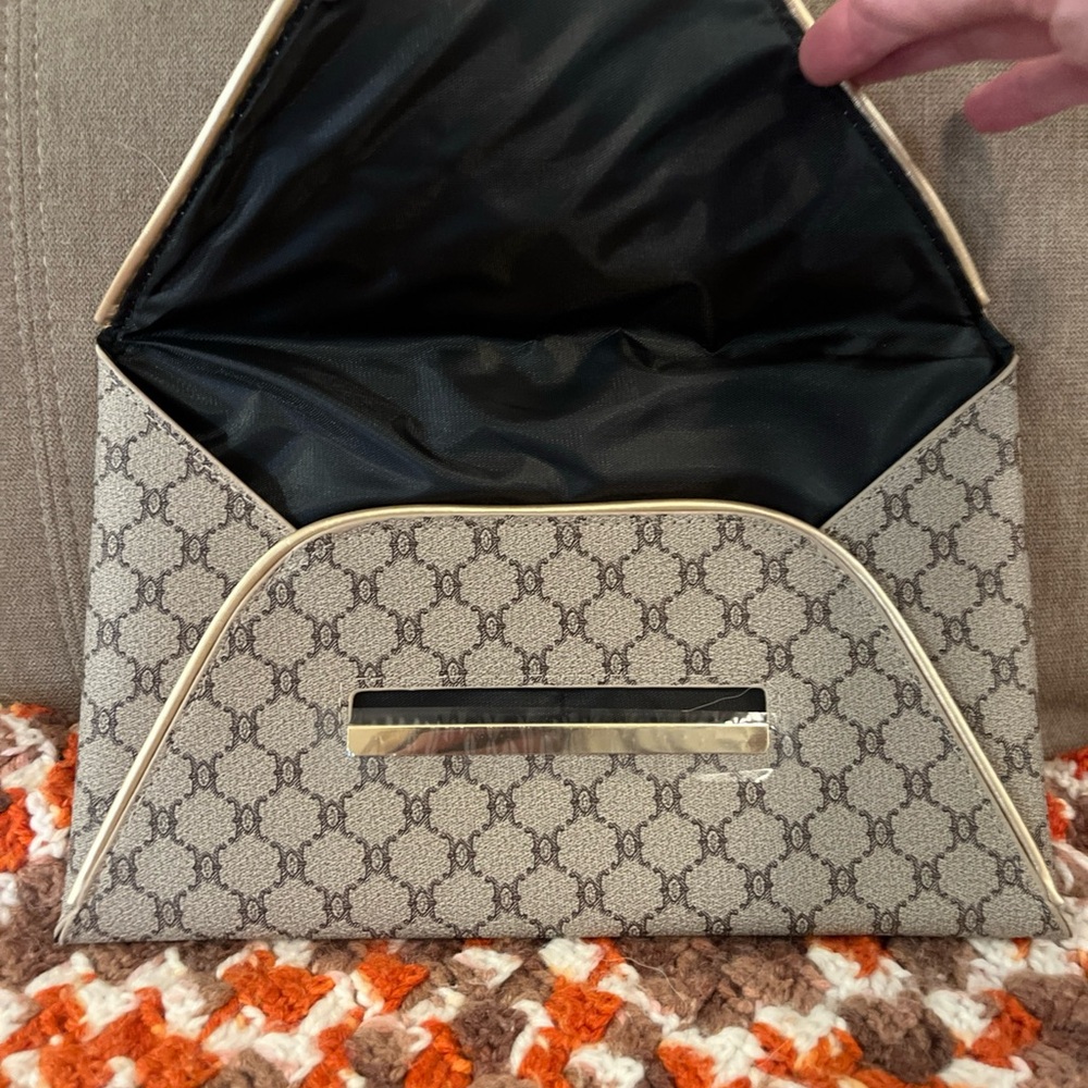 Chic Designer Patterned Clutch - image 3